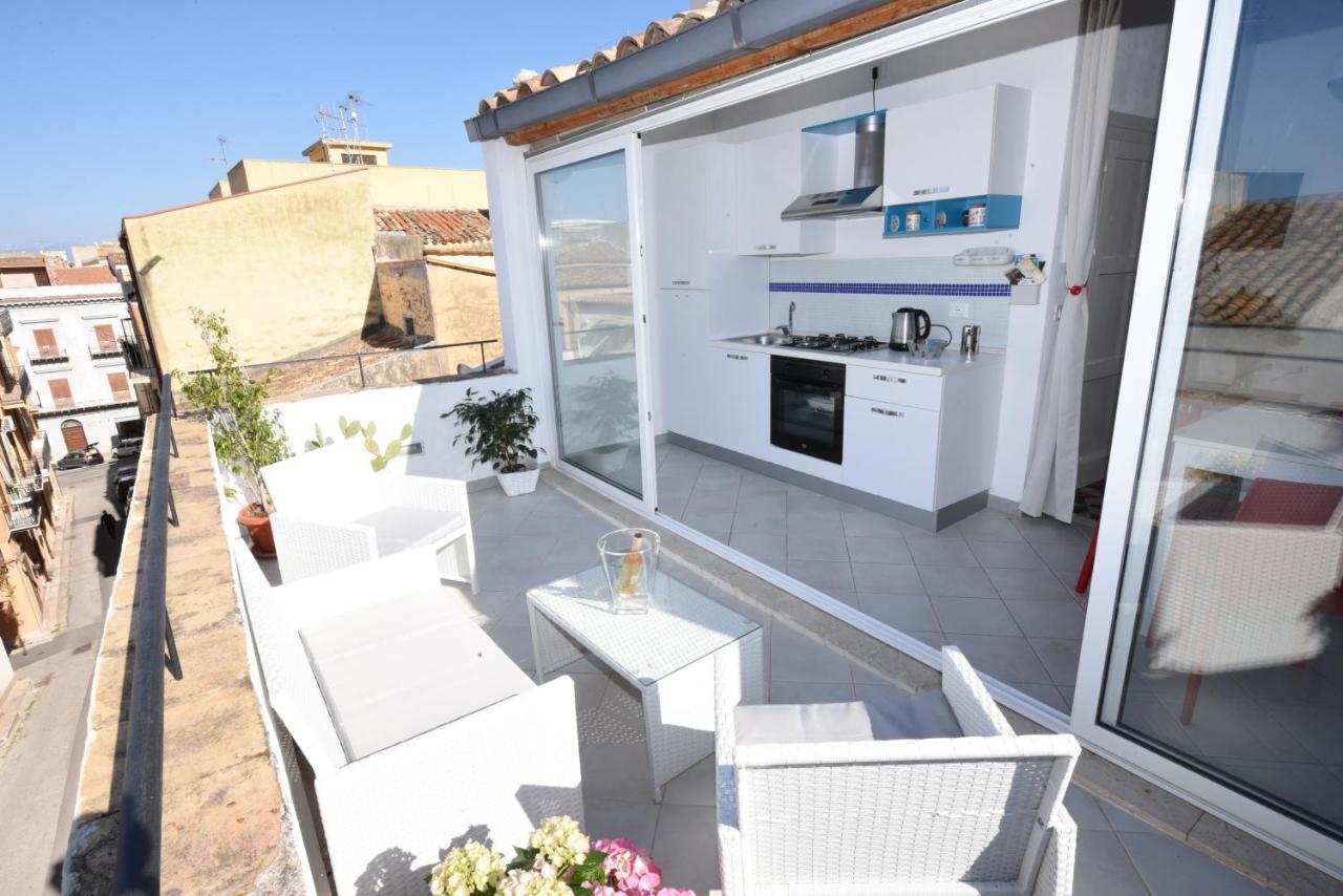 Palazzo Taormina Apartment Castellammare del Golfo Exterior photo